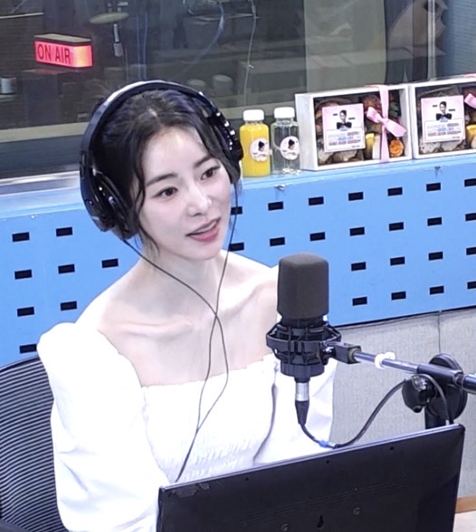[잡담] 임지연 진짜 새하얗다 | 인스티즈
