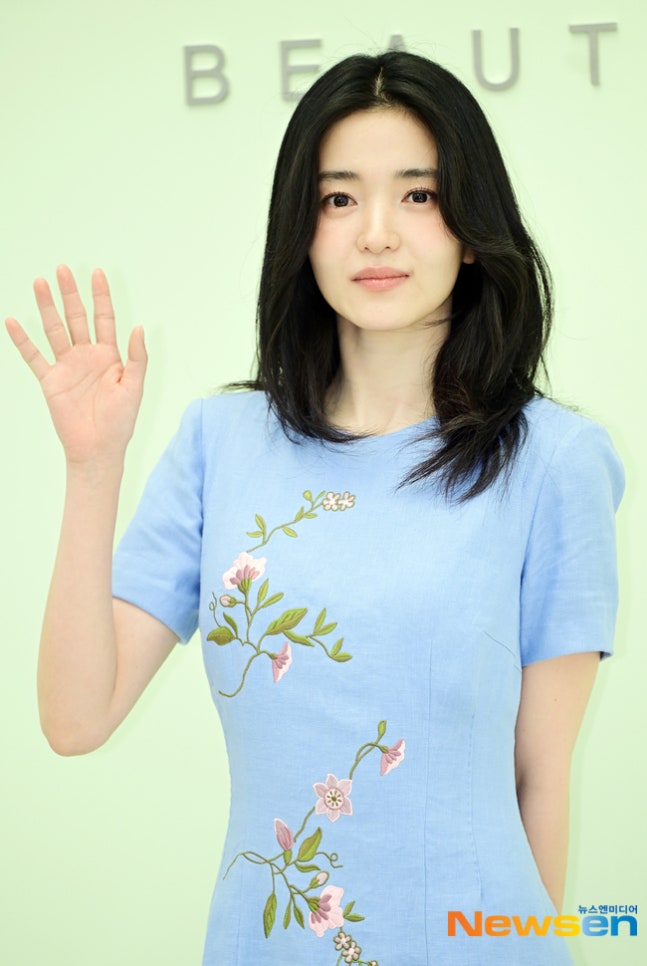 [정보/소식] 김태리 3년만 안방 컴백하나? '언니, 이번 생엔 내가 왕비야' 긍정 검토중[공식] | 인스티즈