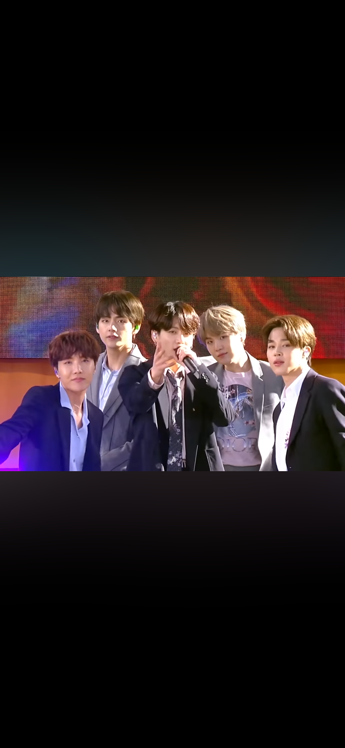 [잡담] 방탄팬 질문잇어 이거 무대 언제야 작은것들을 위한 시인데 | 인스티즈
