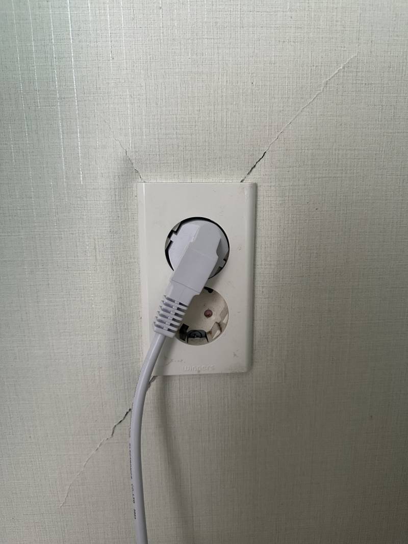 [잡담] 벽지 이거 왜이러는지 아는사람..? | 인스티즈