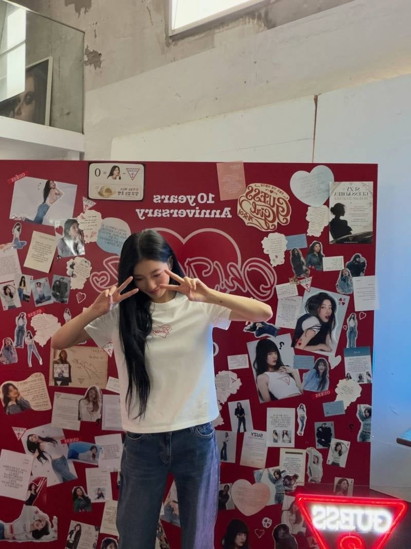 오늘자 게스 배수지 인스타그램 업데이트.jpg | 인스티즈