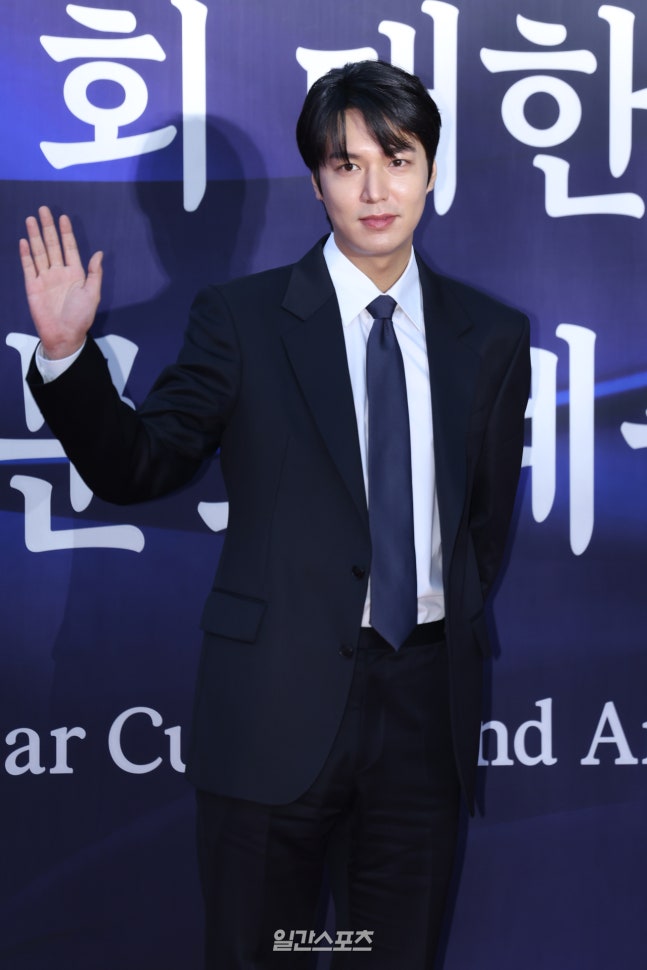[정보/소식] 이민호, 스크린 이어 안방 복귀 준비…"'버츄얼 러브' 출연 검토” [공식] | 인스티즈