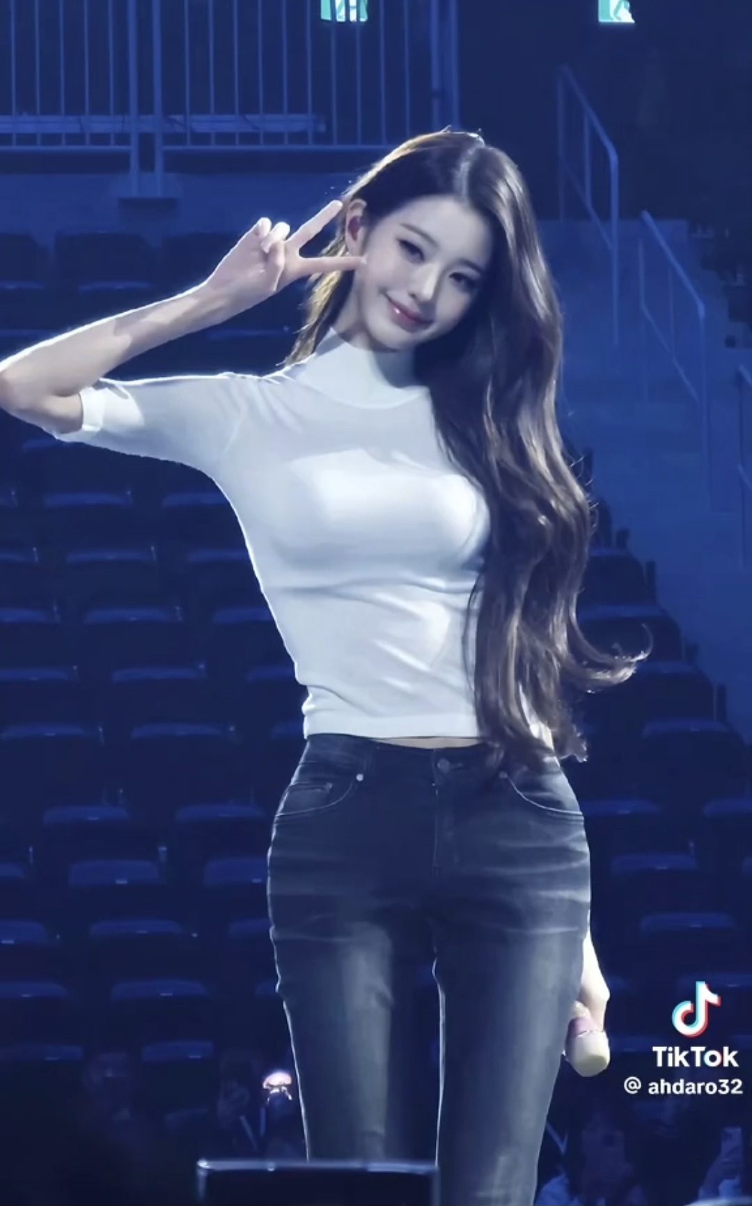 [잡담] 나도 장원영 실물 본적있는데 딱 이럼 | 인스티즈