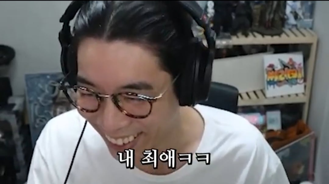 [잡담] 룩삼 리센느 비주얼 보고 반응하는거 개웃김ㅋㅋㅋ | 인스티즈