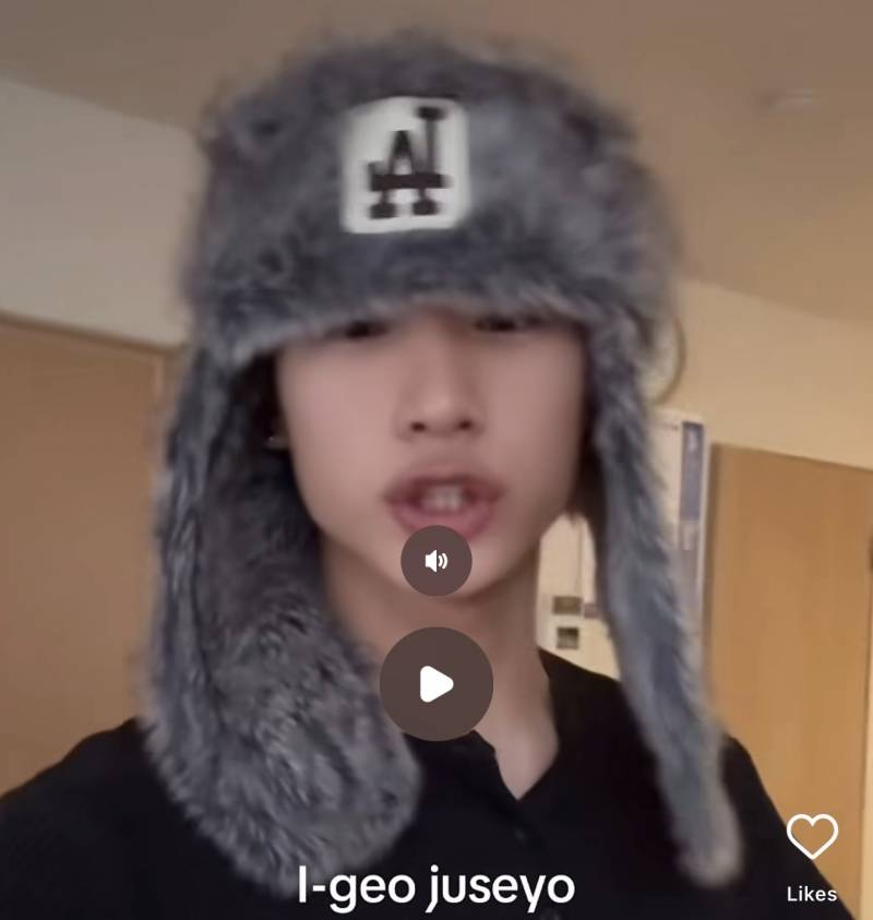 [잡담] 이거 모자 정보 좀 찾아쥴ㄹ 사람 ㅠㅠㅠㅠ | 인스티즈