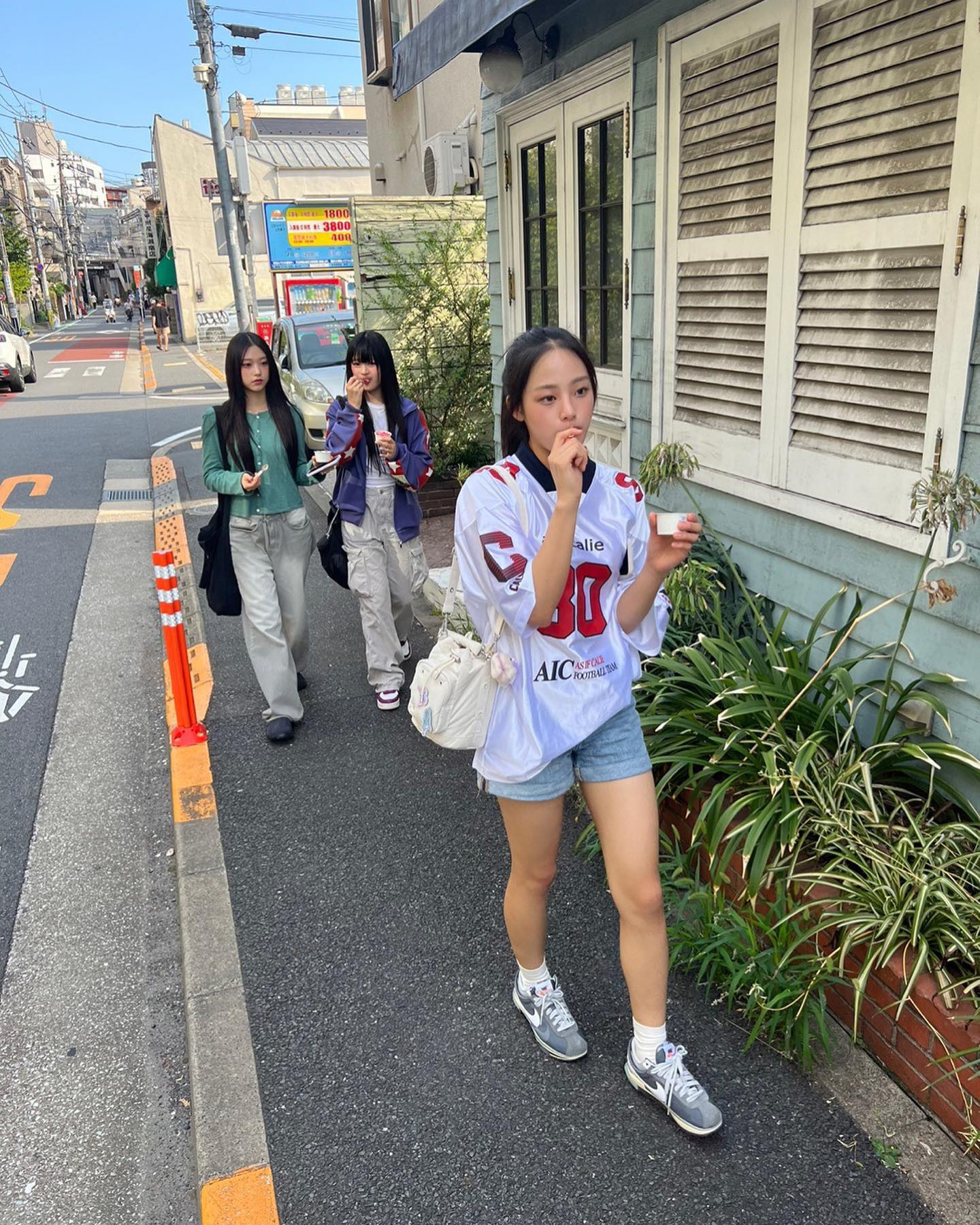 [잡담] 뉴진스 ㄹㅇ 관념적 여름 | 인스티즈