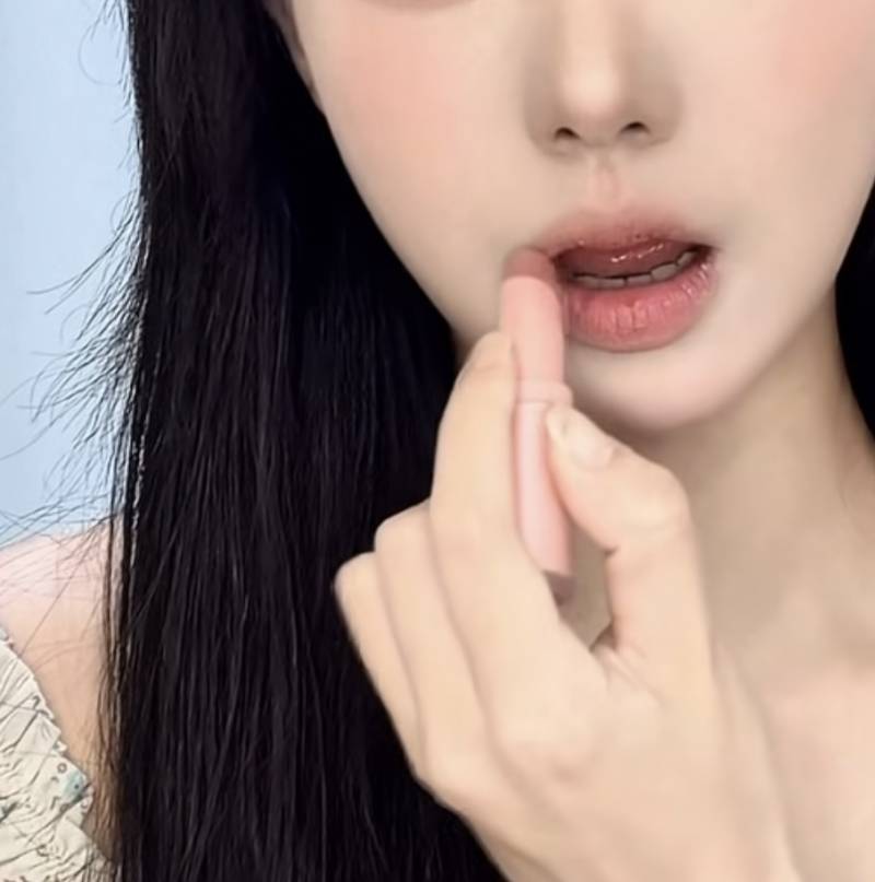 [잡담] 와 진짜 이 립 뭘까 이런 비슷한 케이스 아는 사람 | 인스티즈