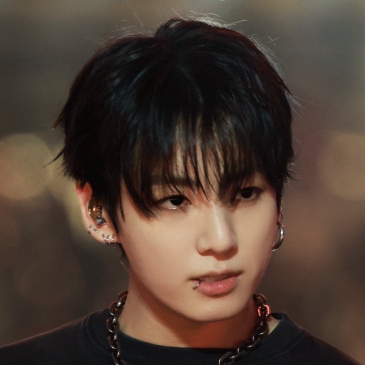 [잡담] 정국이 덮머하면 10살은 어려지는듯 | 인스티즈