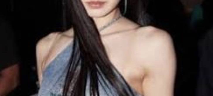 [잡담] 쇄골 끝에 어깨뼈? 쇄골뼈? 저렇게 나오면 내추럴 체형인가 | 인스티즈