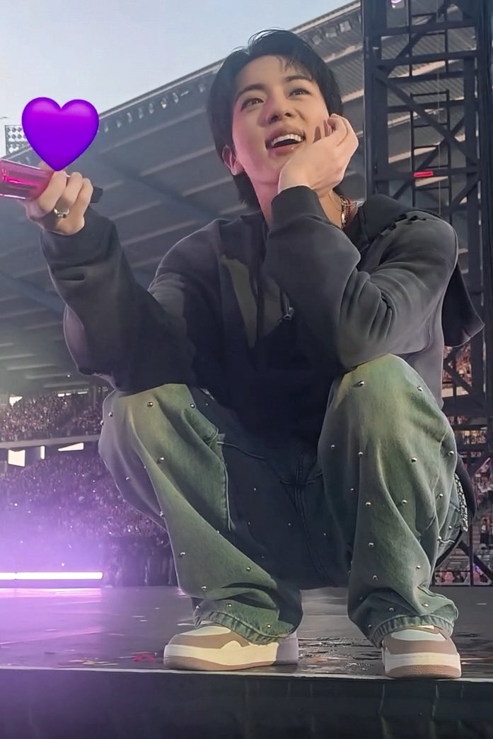 [잡담] 방탄 진 오늘도 미모 장난 아니다 | 인스티즈