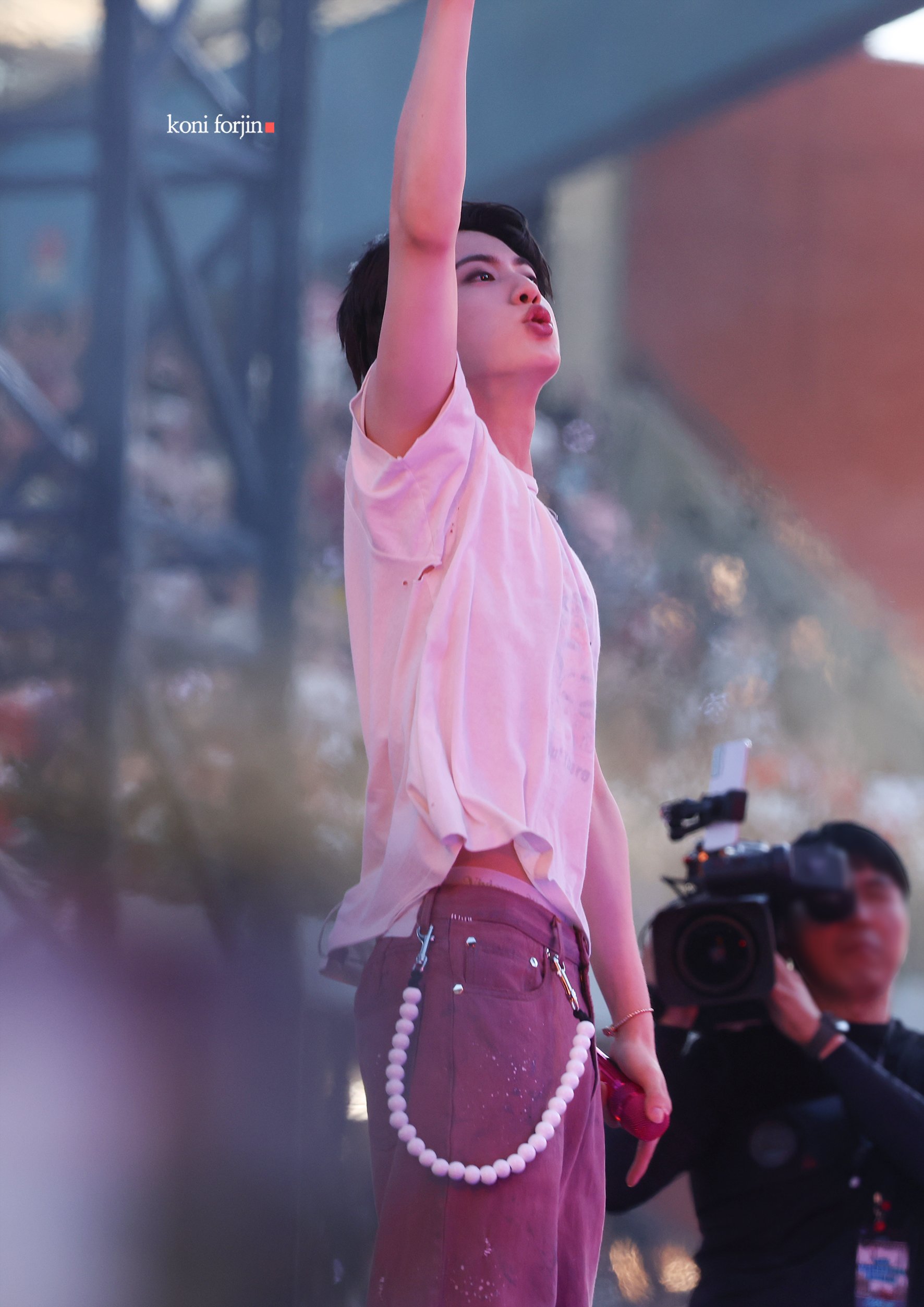 [잡담] 방탄 진 오늘도 미모 장난 아니다 | 인스티즈