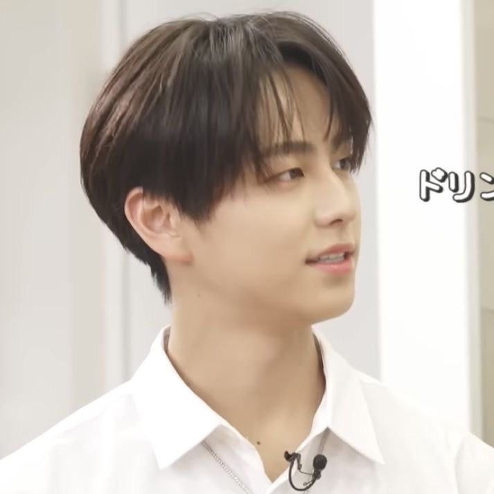 [잡담] 타키 얼굴 약간 배우상? 같지 않아?? | 인스티즈