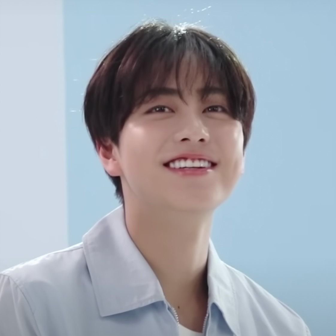 [잡담] 타키 얼굴 약간 배우상? 같지 않아?? | 인스티즈