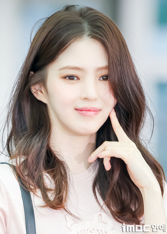 [잡담] 한소희) 260704 프랑스 출국한 한소희 기사사진 | 인스티즈