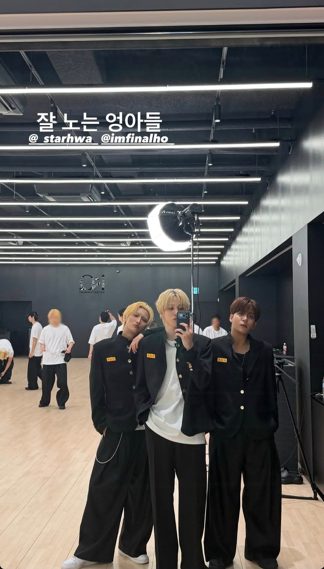 [잡담] 에이티즈 성화 너무 까리 하게 나오지 않았어? | 인스티즈