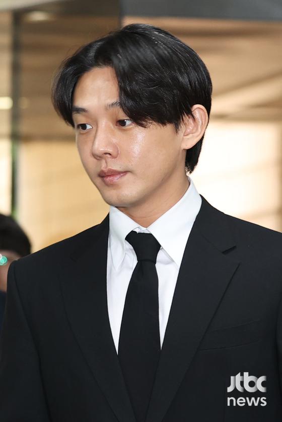 [정보/소식] 유아인 복귀는 기정사실, 작품 먼저 '선착순 대기' | 인스티즈