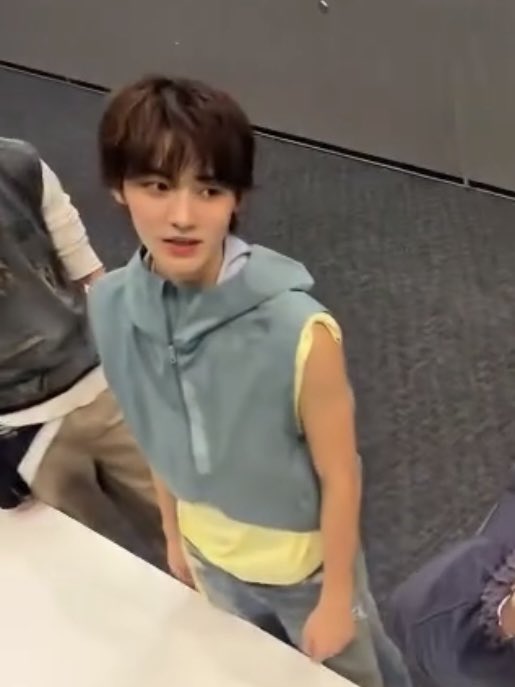 [잡담] 성현이 너무 귀엽다......... | 인스티즈