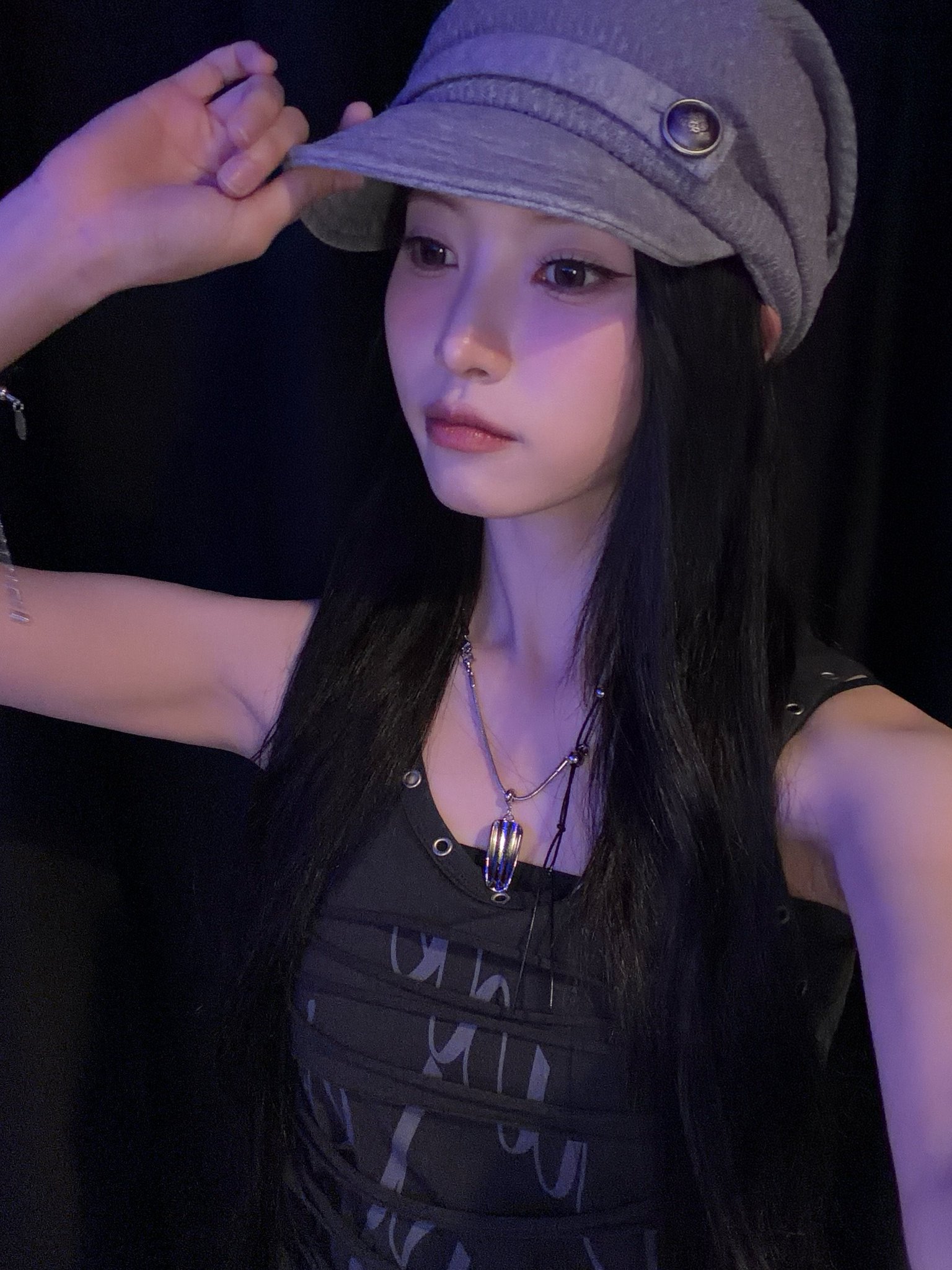 [잡담] 어떻게 이렇게 생겼는데 별명이 수원 왕발가락임? | 인스티즈