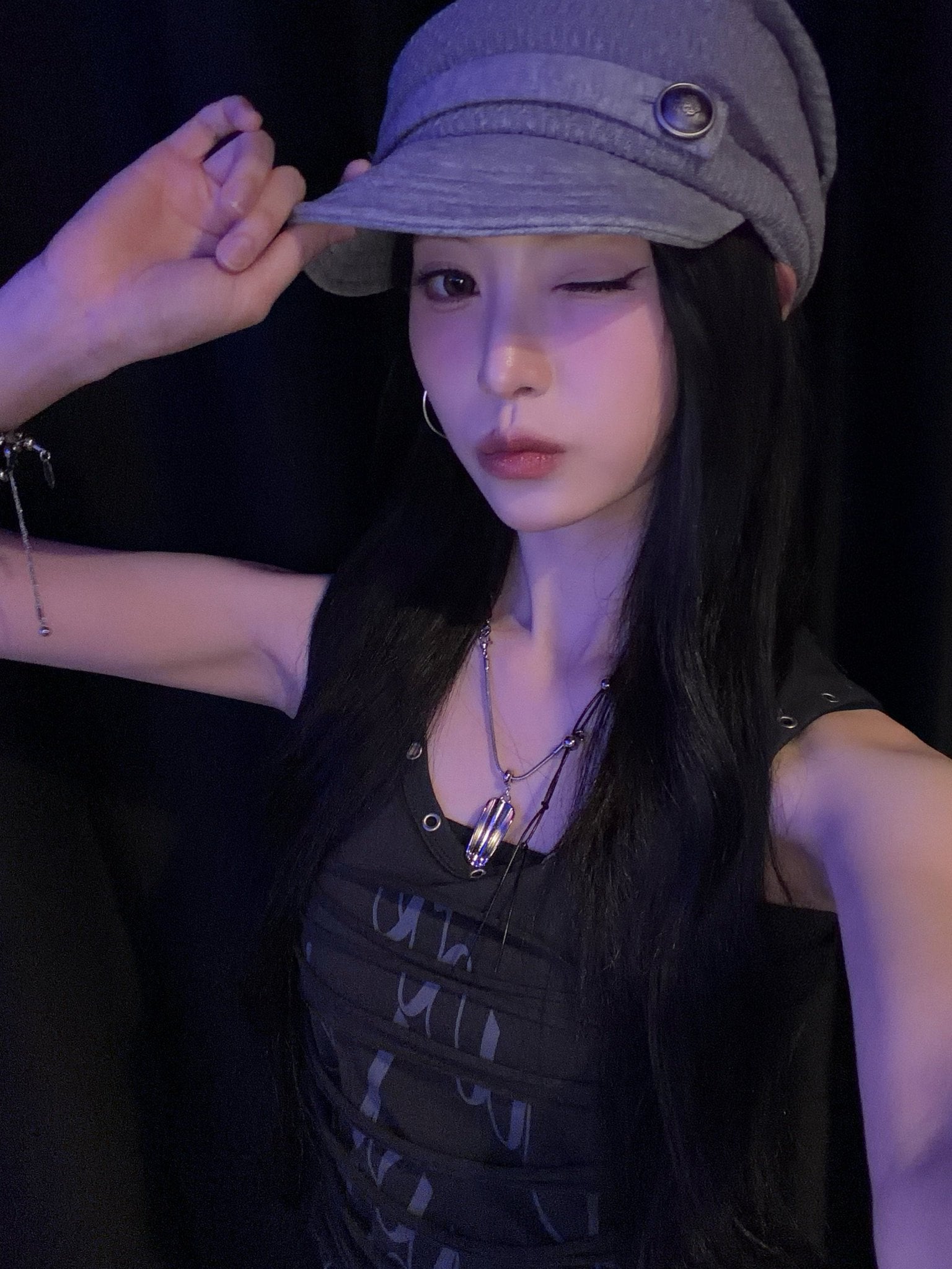 [잡담] 어떻게 이렇게 생겼는데 별명이 수원 왕발가락임? | 인스티즈