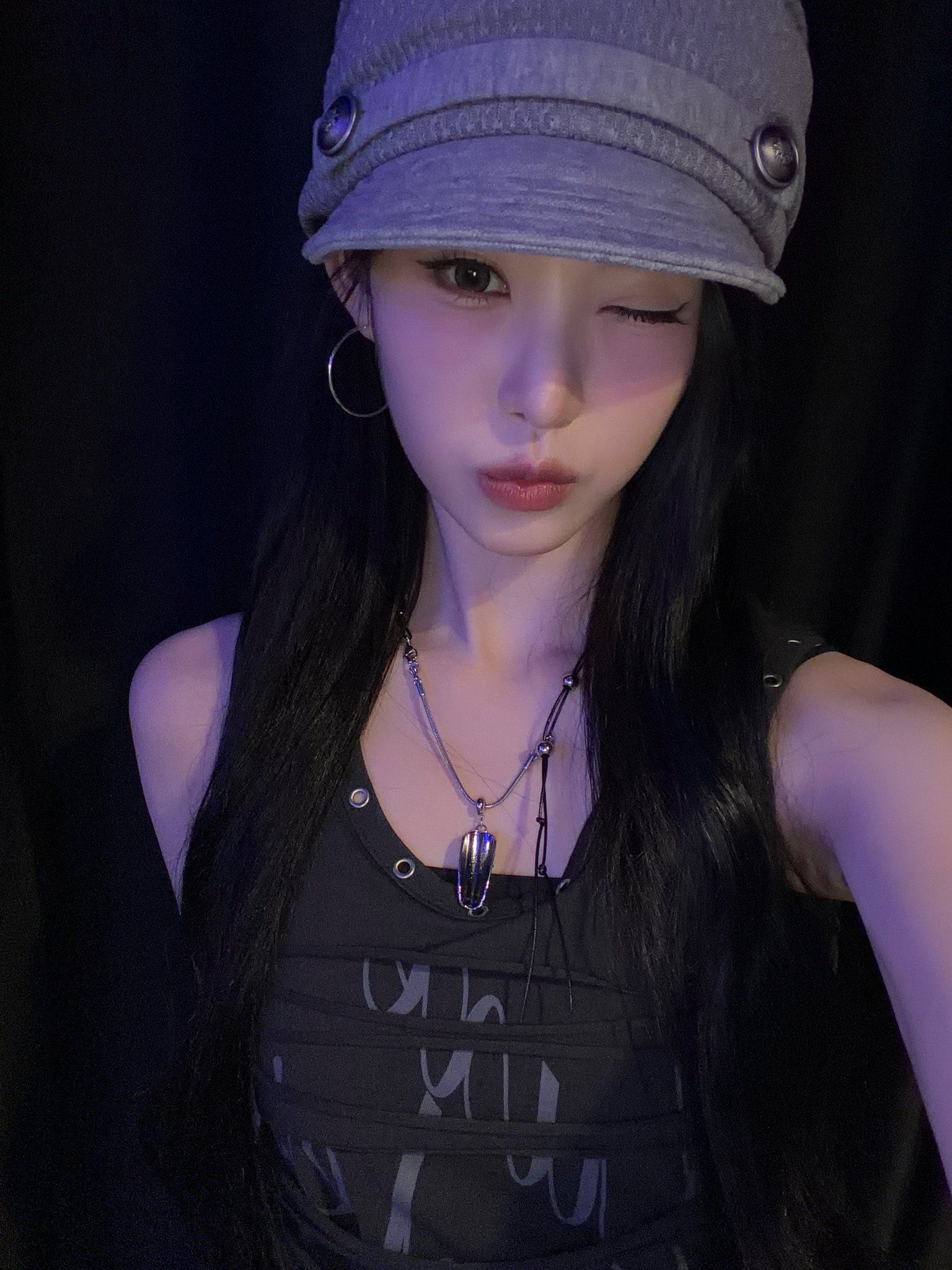 [잡담] 어떻게 이렇게 생겼는데 별명이 수원 왕발가락임? | 인스티즈