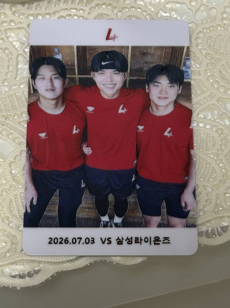 [잡담] 혹시 어제 포카 뽑은 고동 있어? | 인스티즈