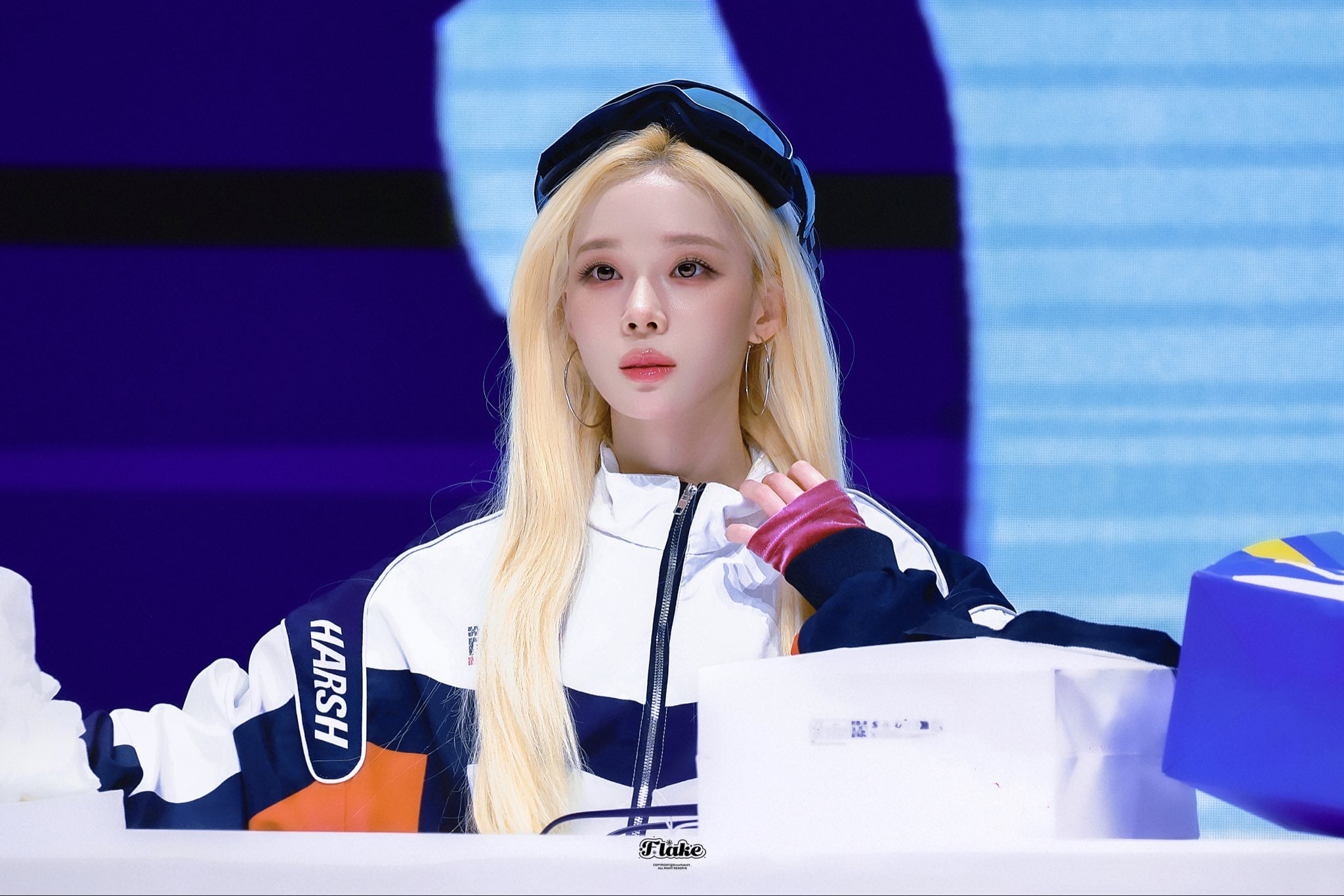 [잡담] 어제자 팬싸템 착용한 에스파들 | 인스티즈