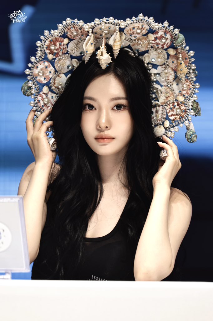 [잡담] 어제자 팬싸템 착용한 에스파들 | 인스티즈