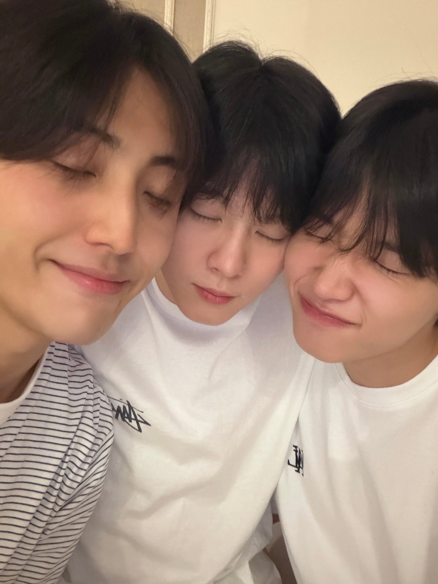 [잡담] 김우석 이은상 손동표 만났구나 | 인스티즈