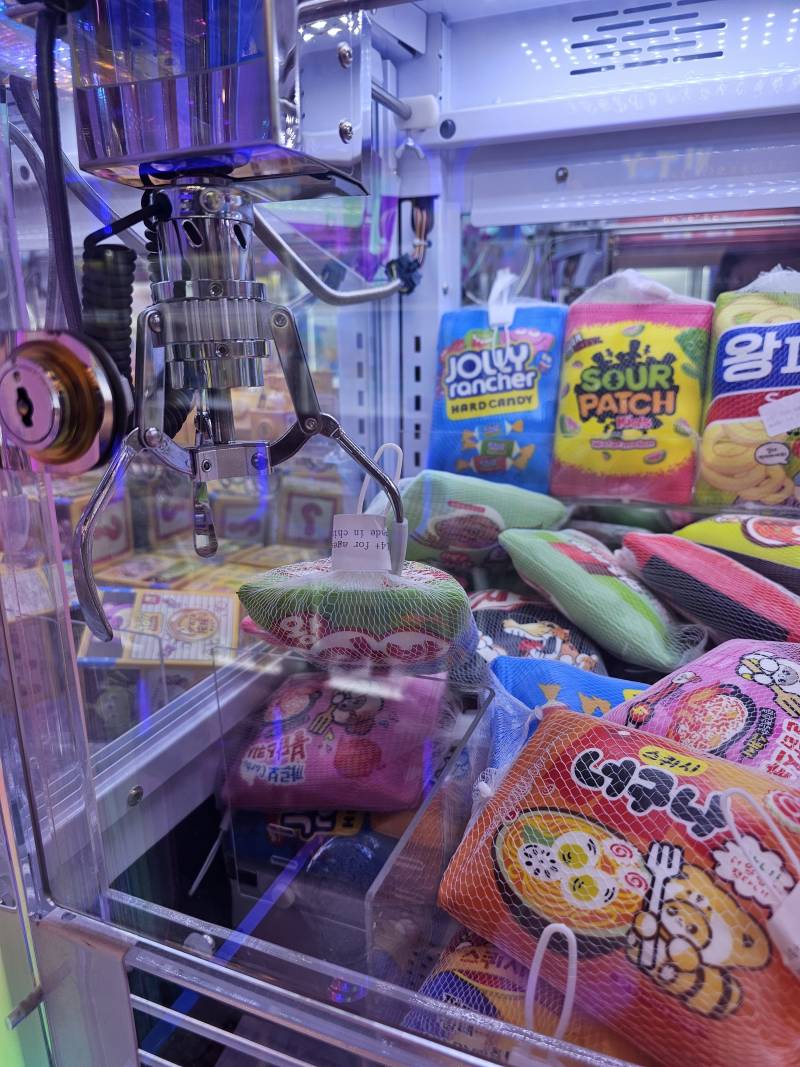 [잡담] 뽑기는 진짜 왜 하게 되는겅깧 하..... | 인스티즈