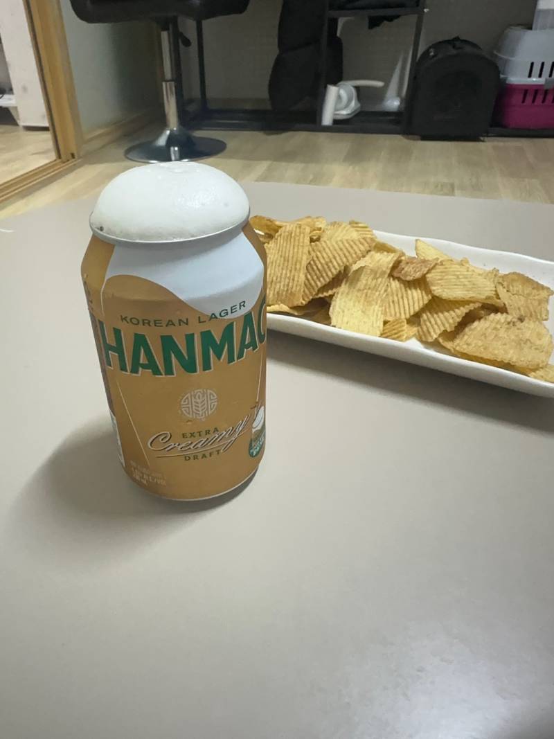 [잡담] 드라마 정주행엔 역시 맥주가 빠질 수 없지 | 인스티즈