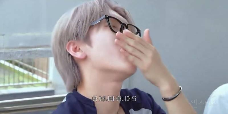 데뷔하고 얼마나 오열할지 감도 안 오는 그룹.jpg | 인스티즈