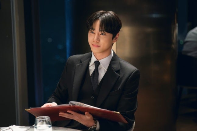 [정보/소식] '신입사원 강회장' 이준영의 뜨거운 안녕 "모든 걸 다 쏟아낸 작품…자나 깨나 박치기 조심" | 인스티즈