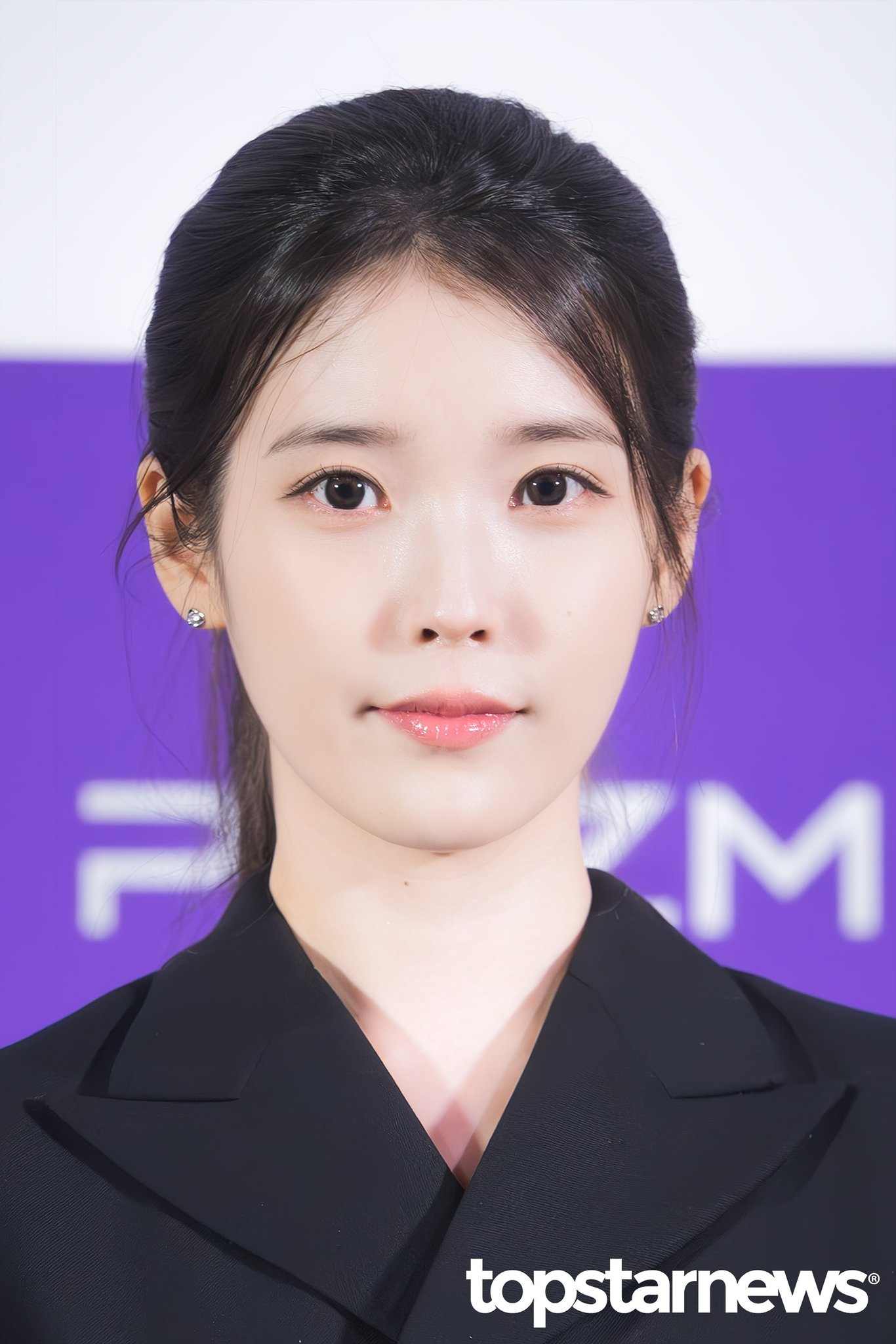 [잡담] 아이유) 260707 청룡 핸드프린팅 아이유 참석 기사사진 | 인스티즈