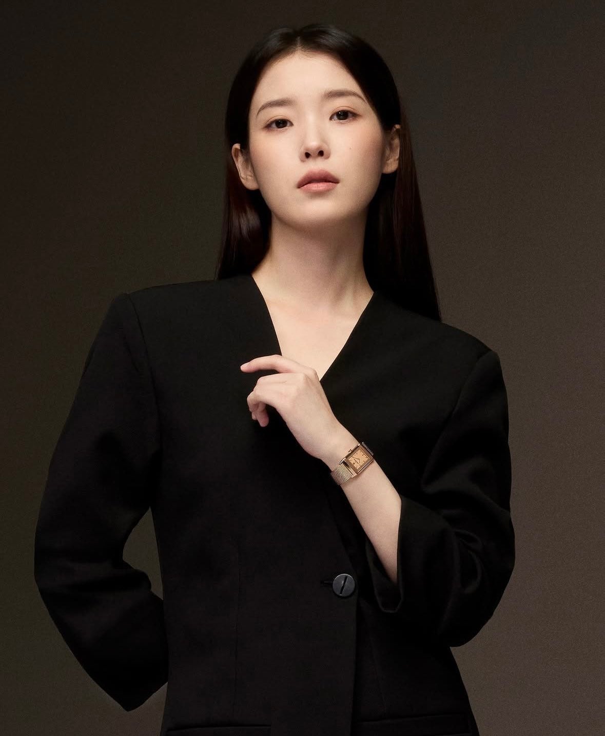 [정보/소식] 예거 르쿨트르의 새로운 글로벌 앰버서더 아이유 | 인스티즈