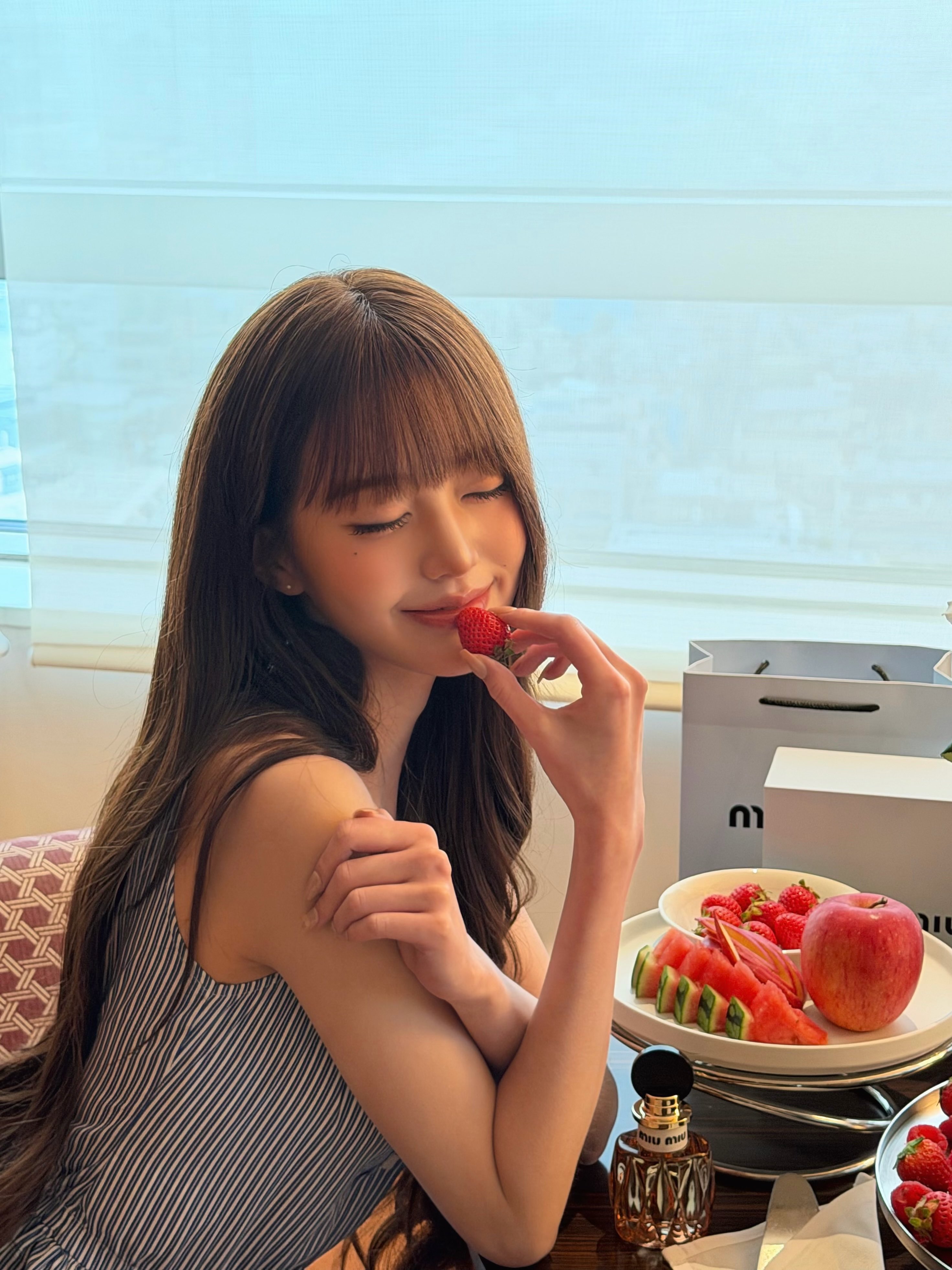 [잡담] 장원영 앞머리 내린거 너무 예쁘다 | 인스티즈