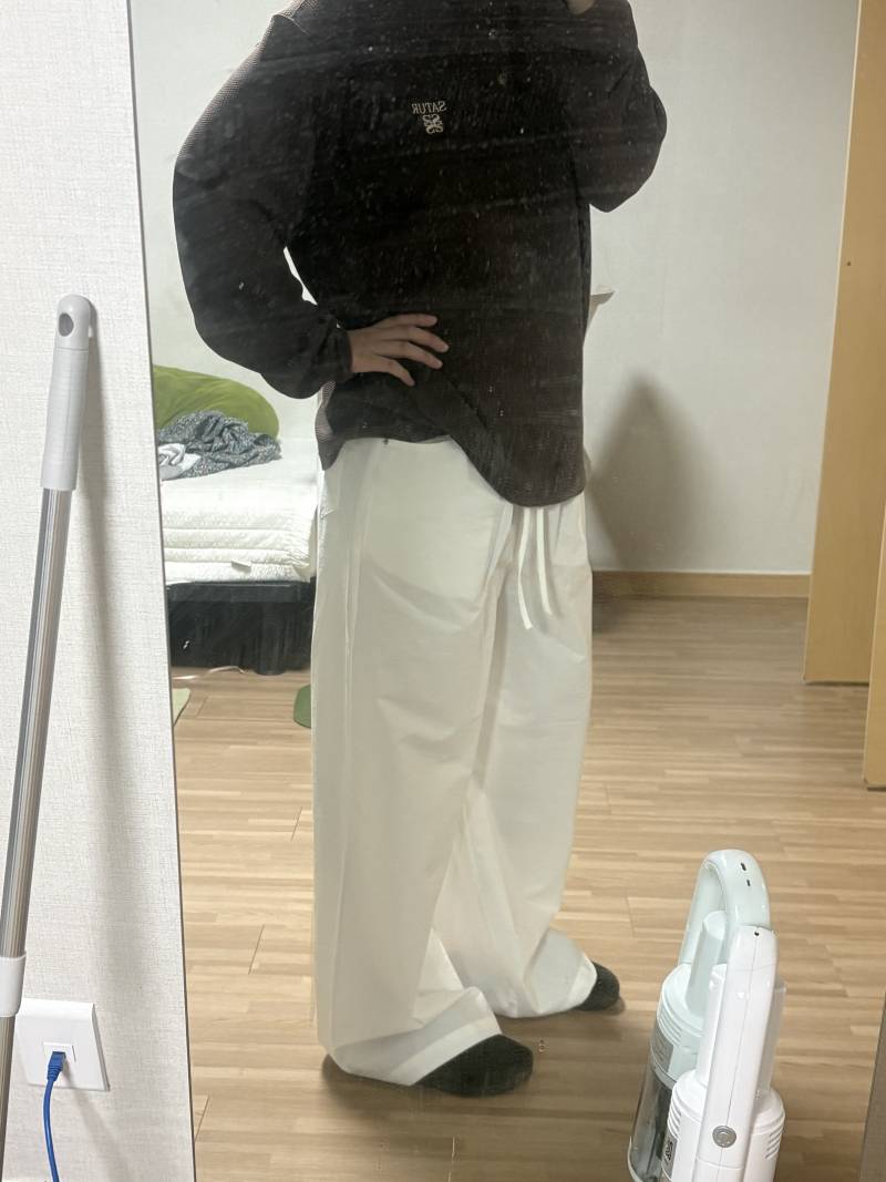 [잡담] 바지 환불할까 입을까…. 🫪 | 인스티즈