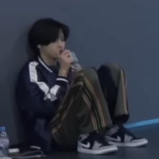 [잡담] 리쿠 애기때랑 지금이랑 똑같애 | 인스티즈