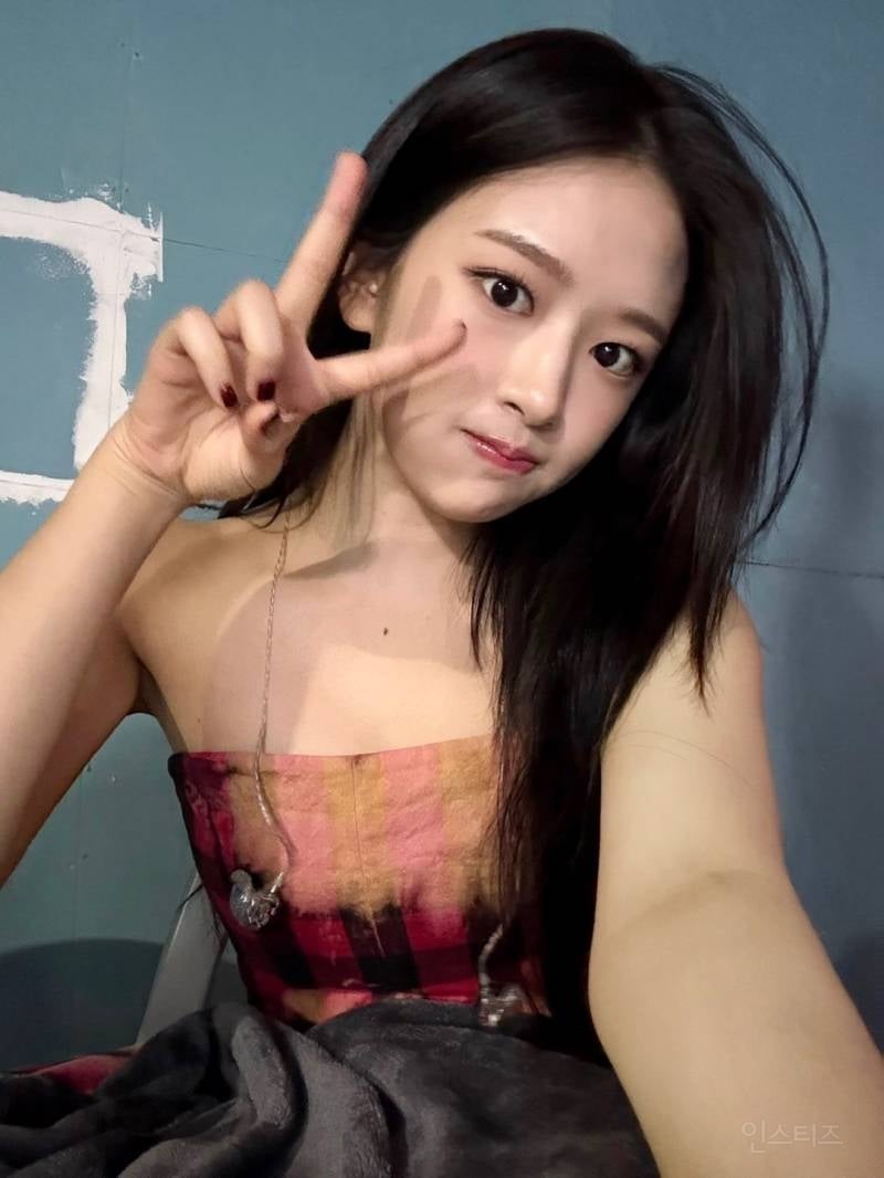 안유진 닮은 꼴로 불리는 중인 신인 남자 아이돌.jpg | 인스티즈