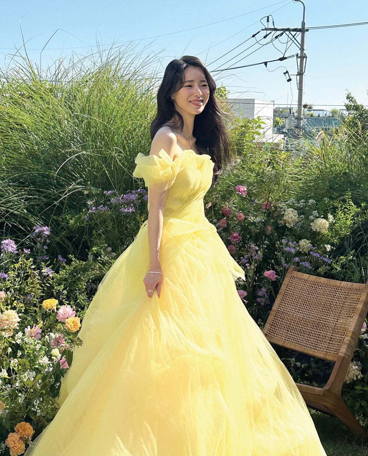 [잡담] 임지연 노란드레스 입은거 진짜 이쁘다 | 인스티즈