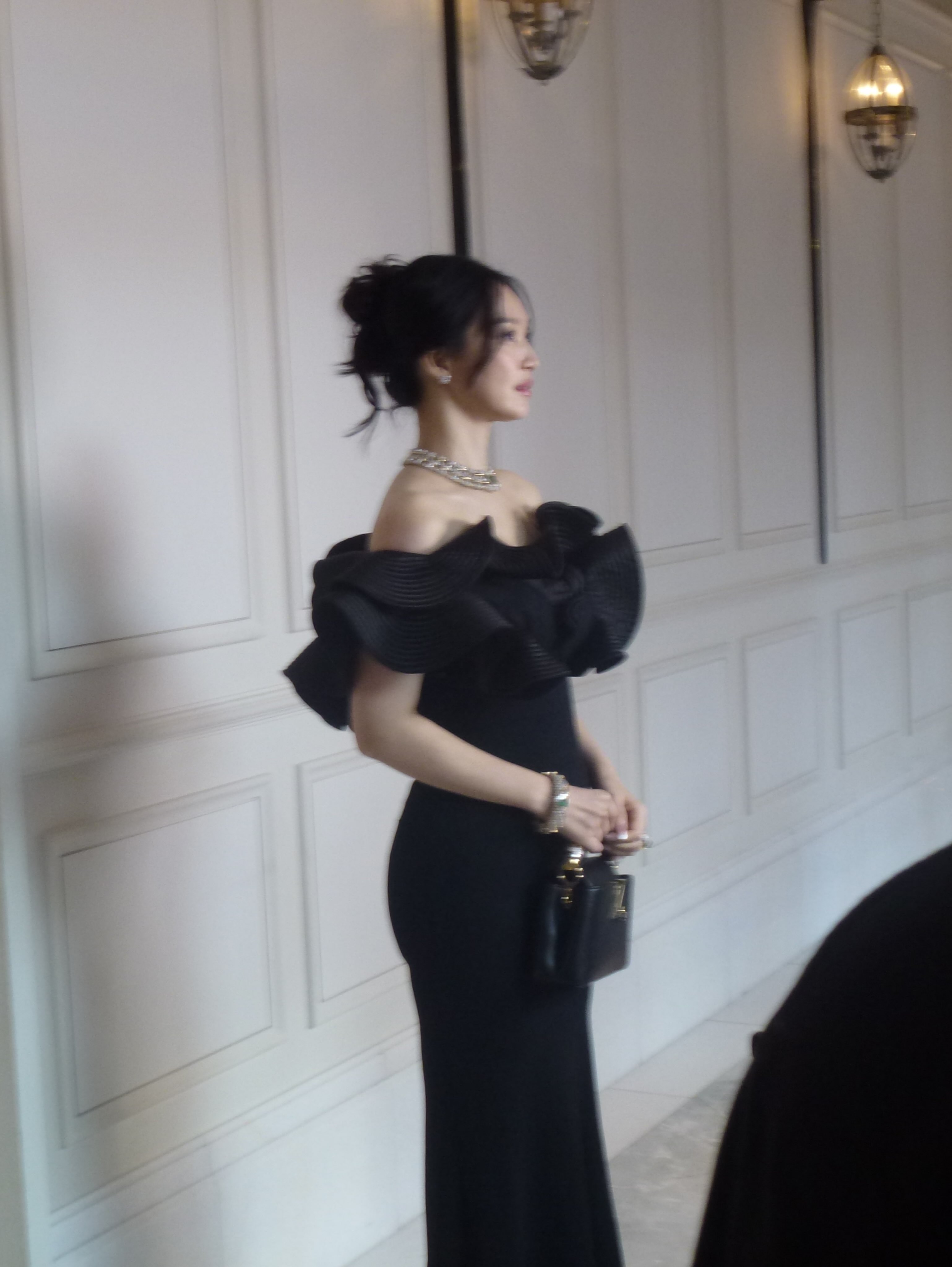 [잡담] 신민아) 260710 신민아 인스타 🖤 | 인스티즈