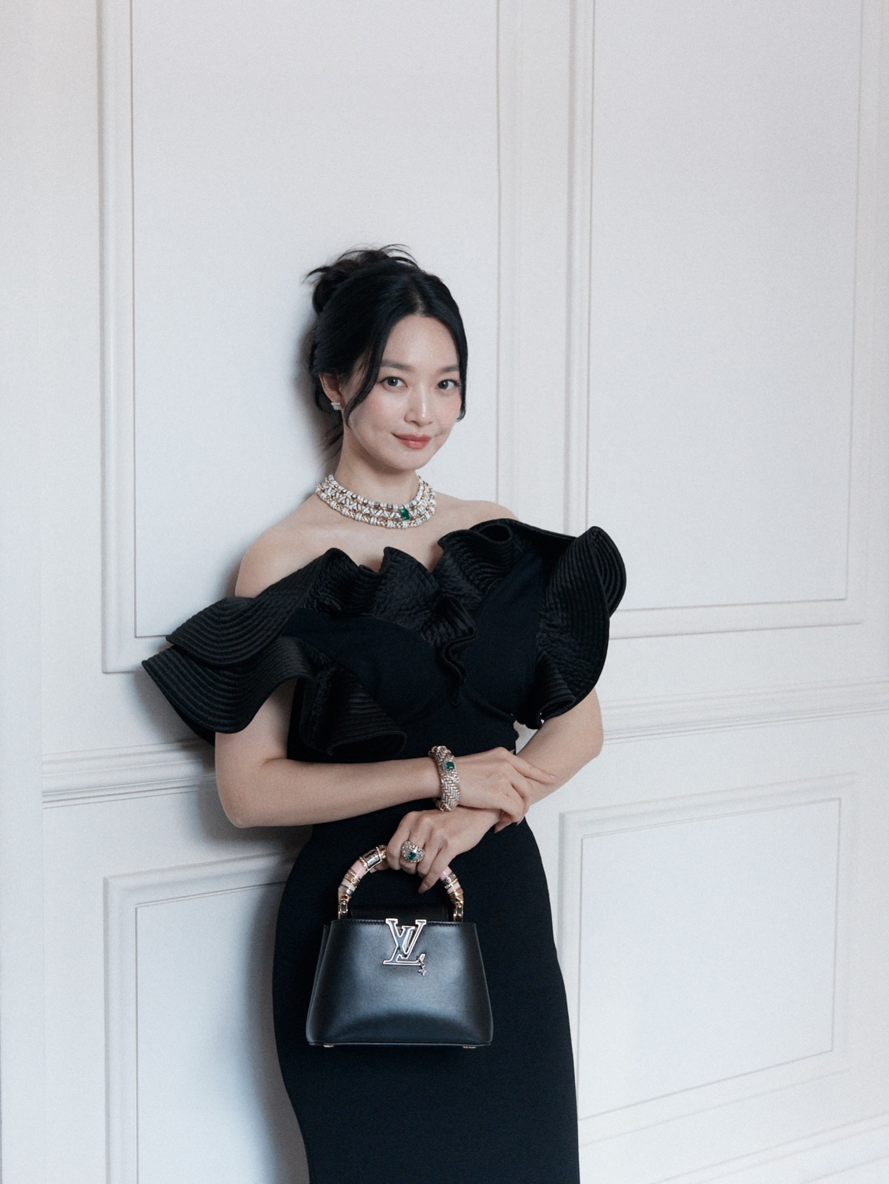 [잡담] 신민아) 260710 신민아 인스타 🖤 | 인스티즈