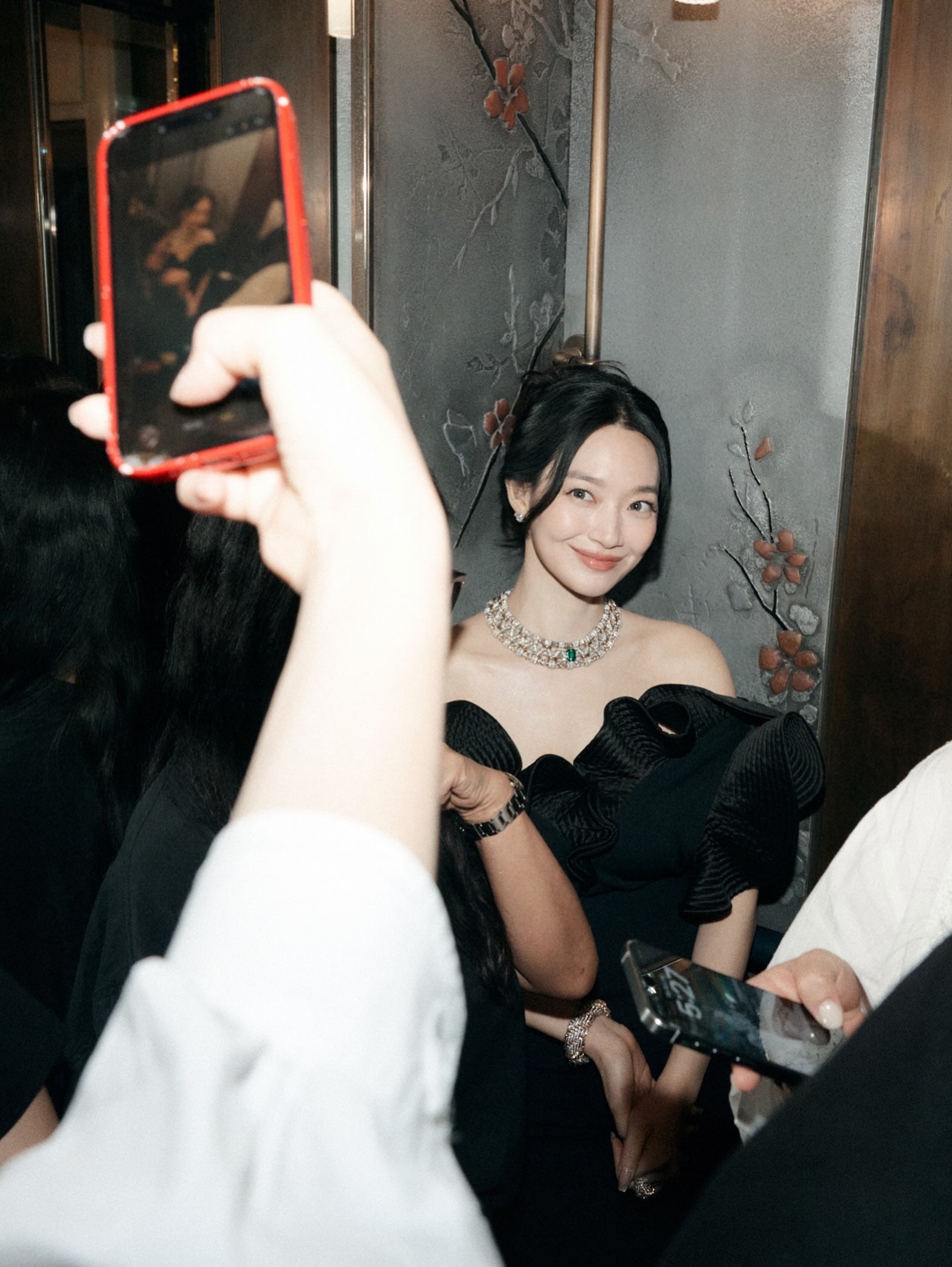 [잡담] 신민아) 260710 신민아 인스타 🖤 | 인스티즈