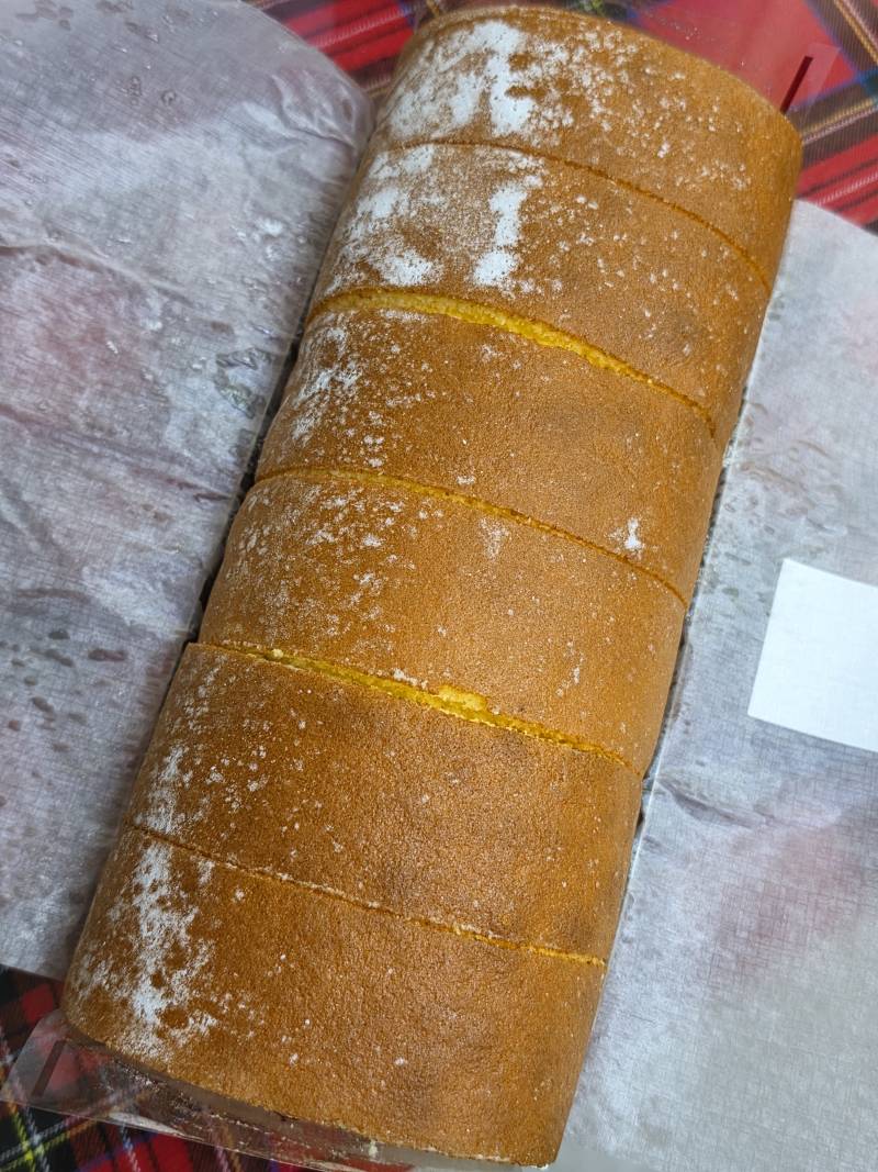 [잡담] 와 나 성심당 순수롤 실물 처음보는데 크다.. | 인스티즈