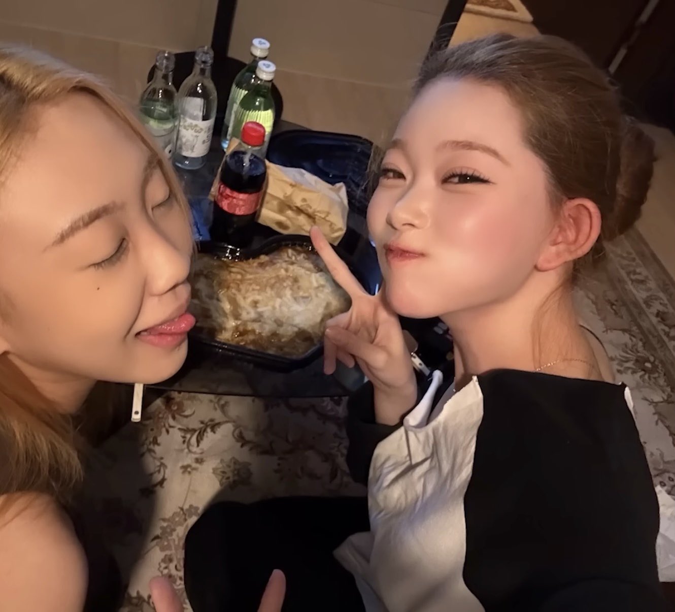 [잡담] 헐 츠키랑 영지랑 차쥐뿔 끝나고도 만났대....☺️☺️☺️ | 인스티즈