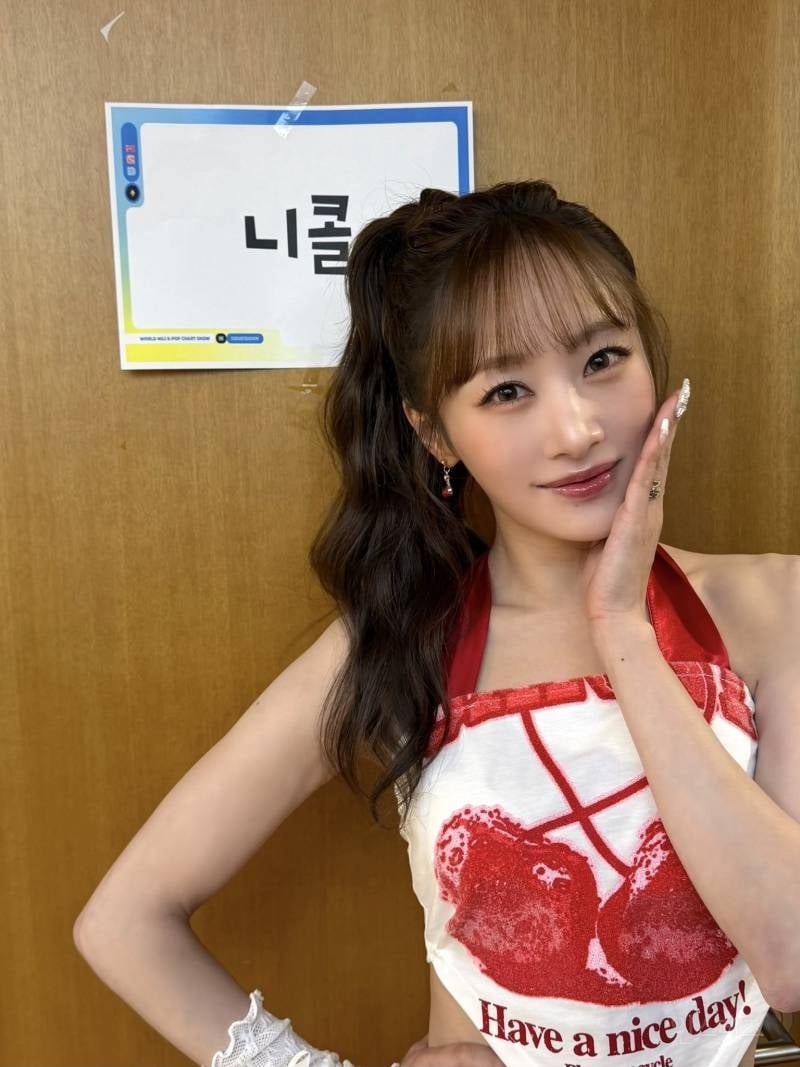 리센느 프리티컬에 등장한 원곡자 니콭.gif | 인스티즈