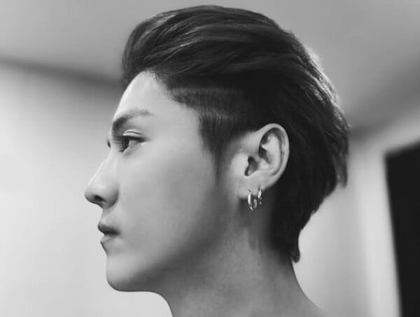 [정보/소식] 엑소 전 멤버 루한 양다리 의혹 계속 확산...크리스 대형사고 이어 대륙팬 패닉 | 인스티즈