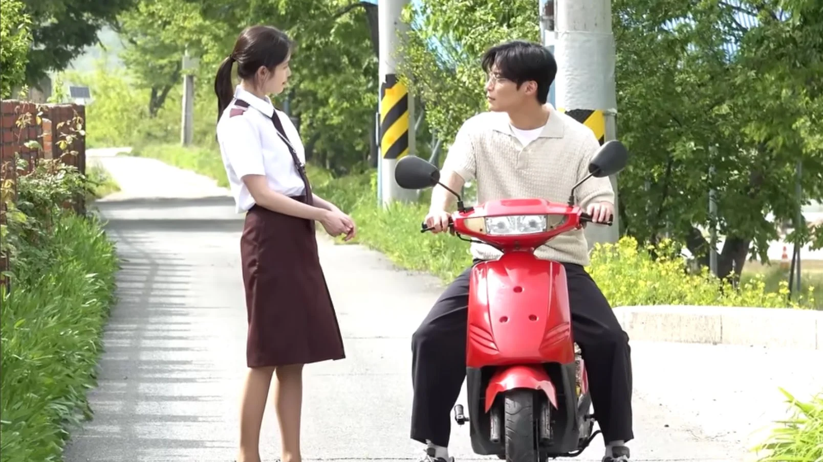 [잡담] 아이유 허남준 재회 개 좋다 근데 개취로 | 인스티즈