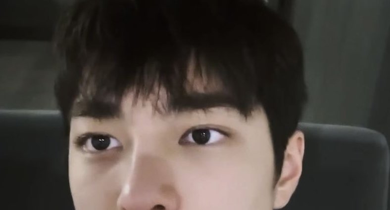 [잡담] 안건호 ㄹㅇ 짱구눈썹 였을때 | 인스티즈