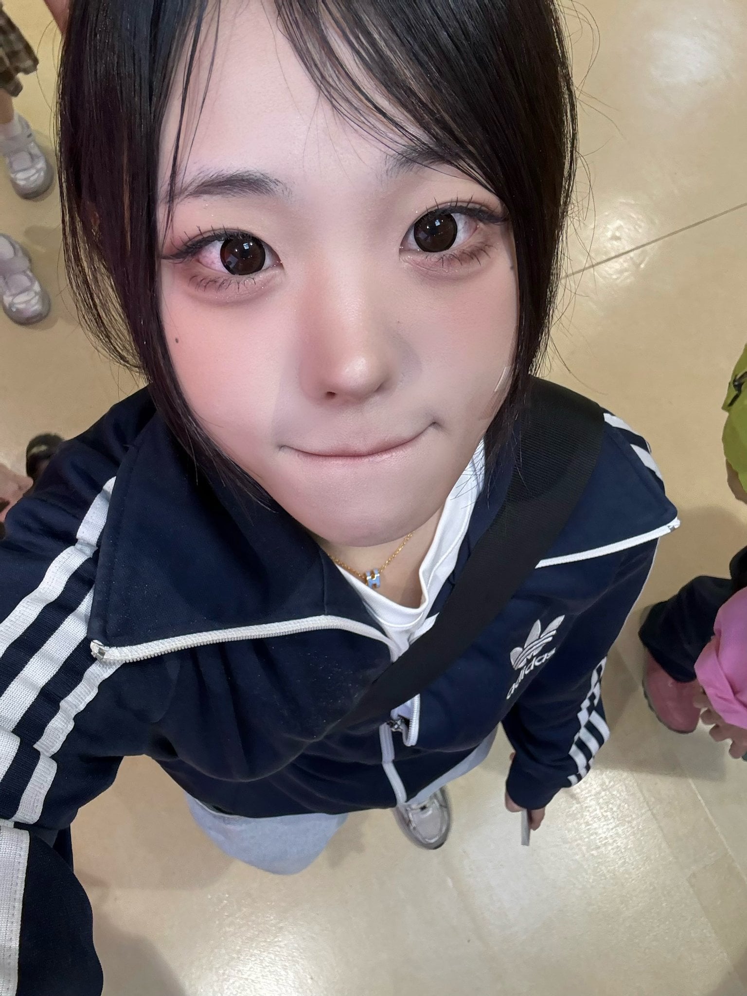 [잡담] qwer 히나가 키가 172.6인가 173이라는데 | 인스티즈