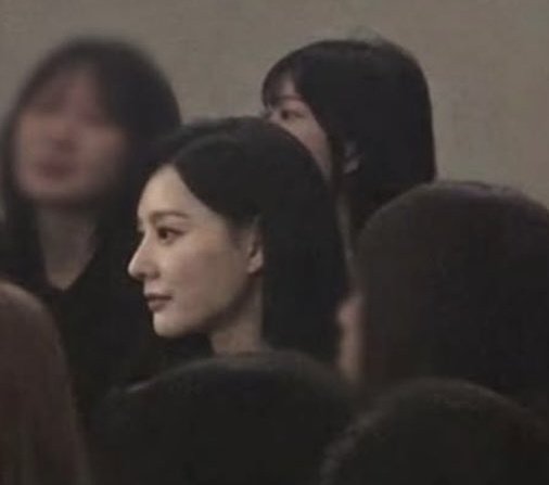 [잡담] 김지원) 저화질 속에서도 자기주장 쩌는 김지원 | 인스티즈